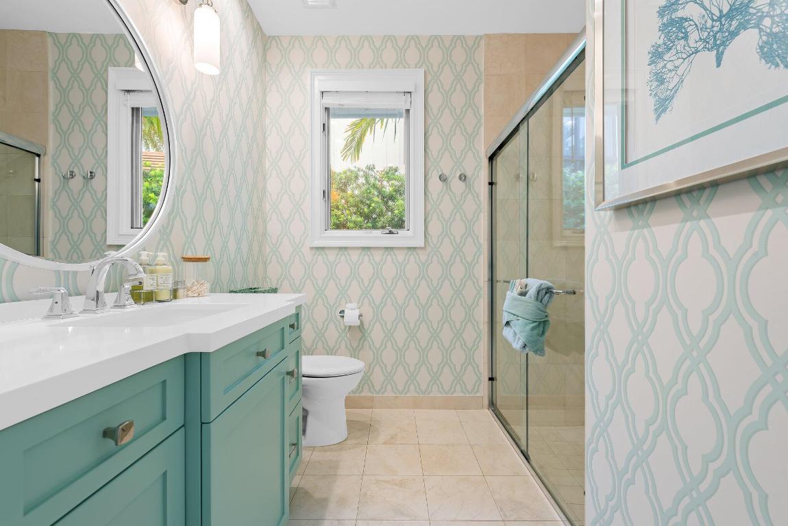 ROYAL PALM YACHT & COUNTRY CLUB - Residential Lease