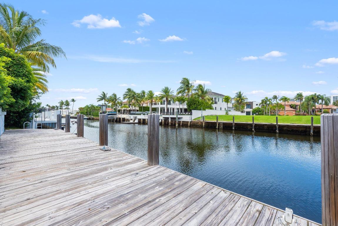 ROYAL PALM YACHT & COUNTRY CLUB - Residential Lease