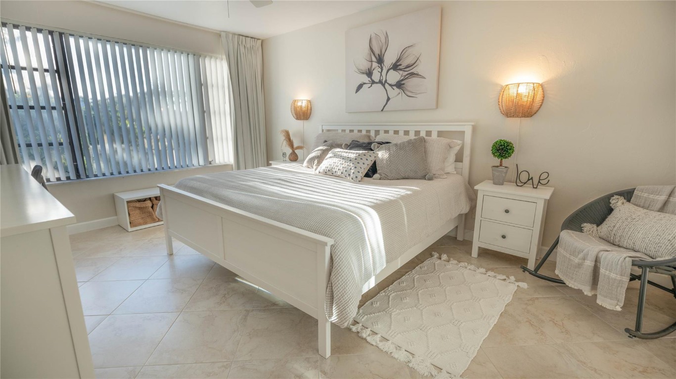 The Falls of Inverrary - Residential