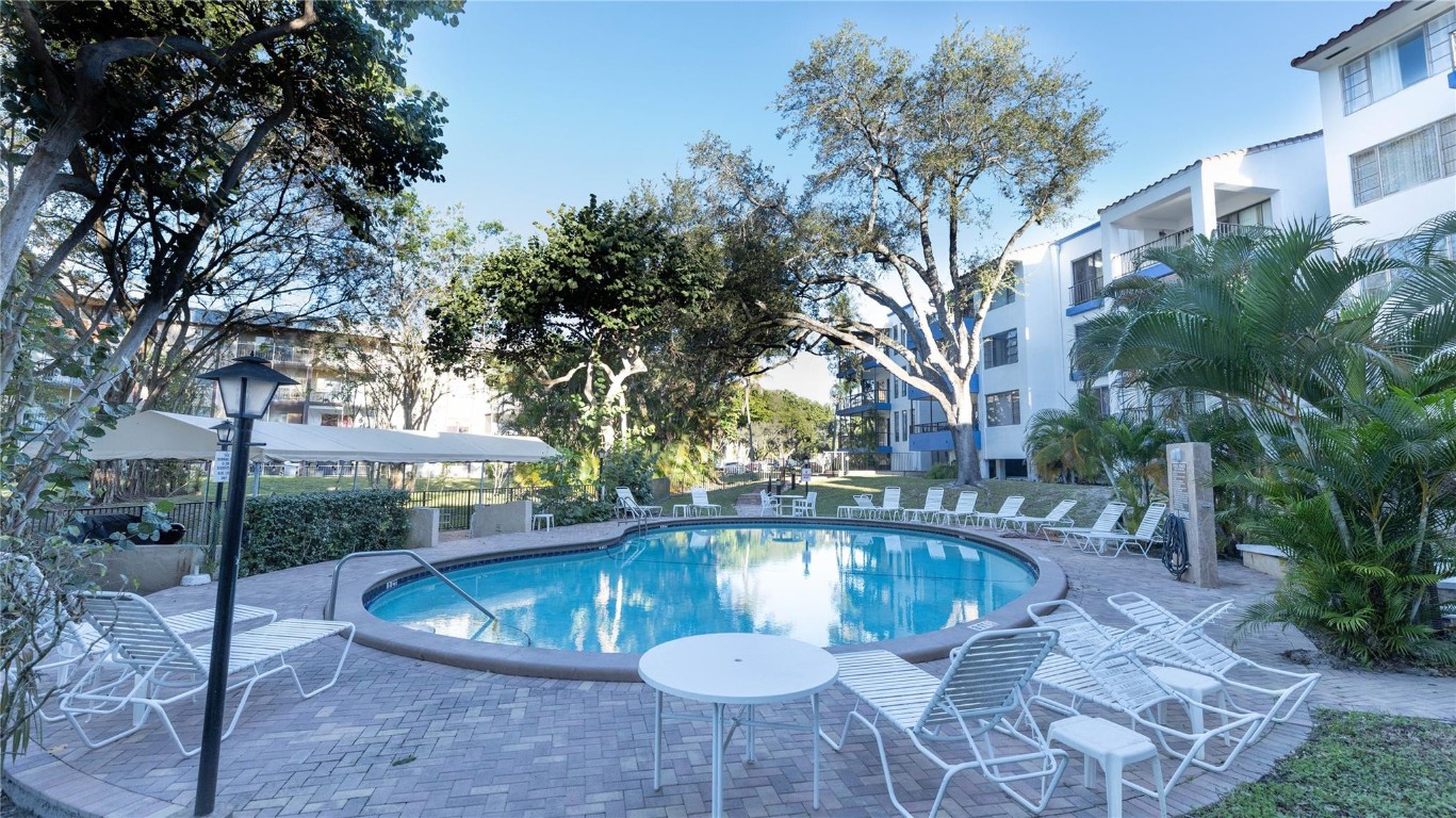 The Falls of Inverrary - Residential