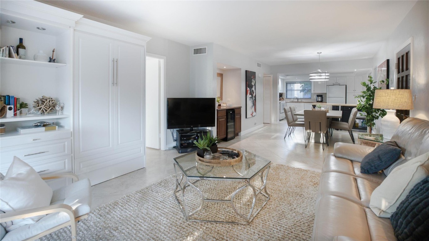 The Falls of Inverrary - Residential