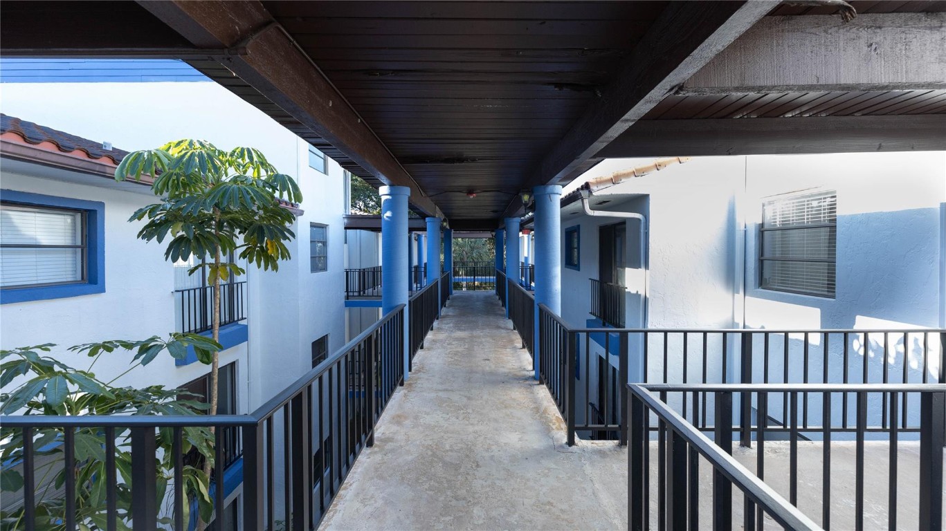 The Falls of Inverrary - Residential