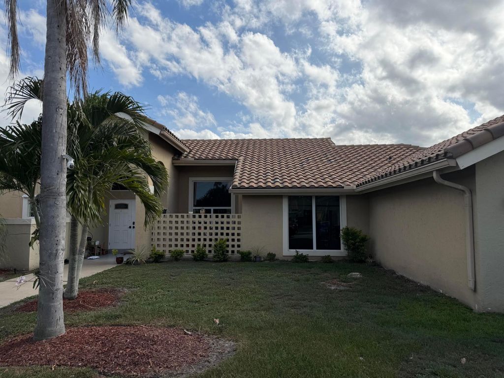 Photo of 2171 Amesbury Circle, Wellington, FL 33414 (MLS # B26039254)