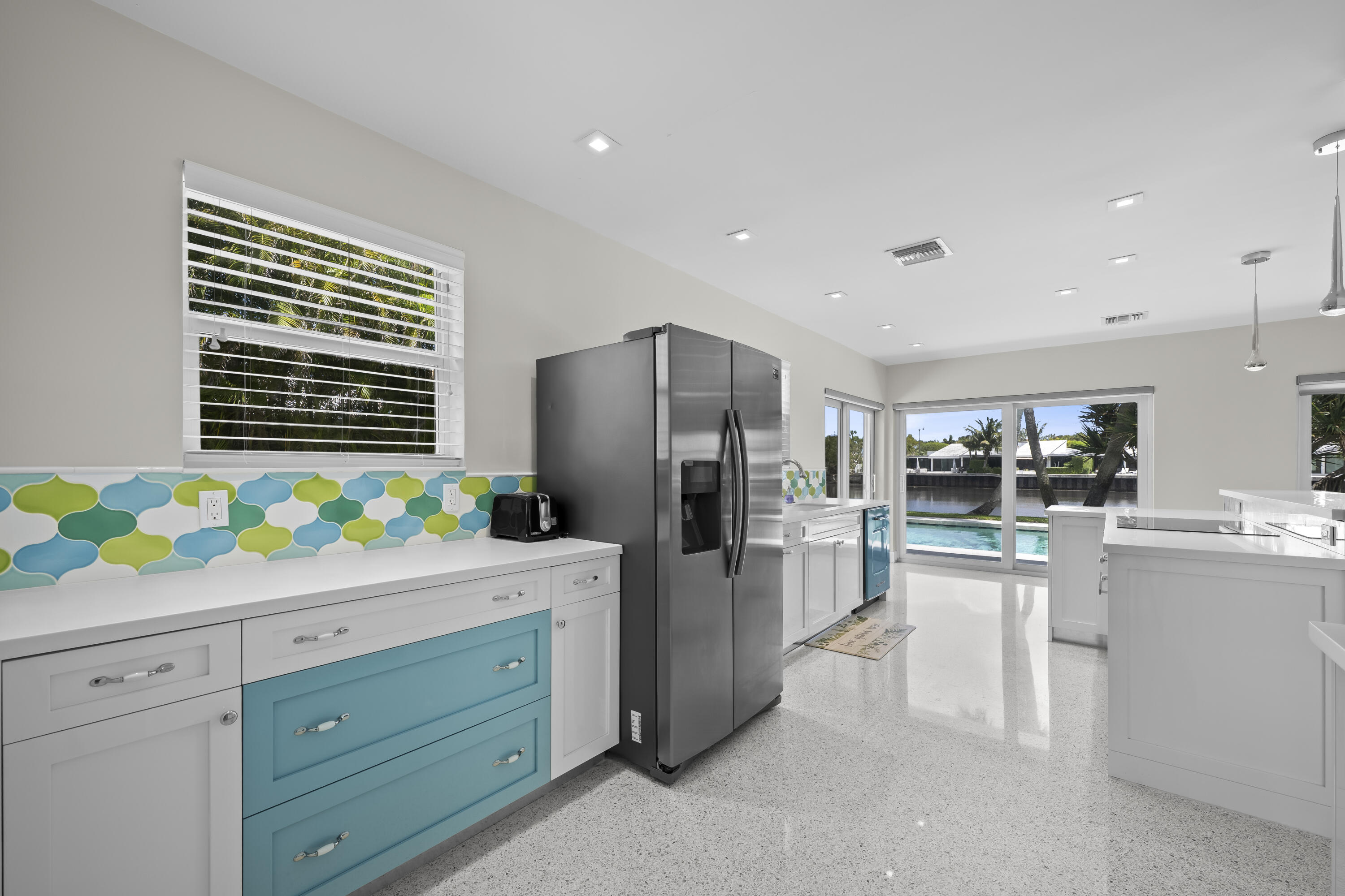 IBIS ISLE - Residential