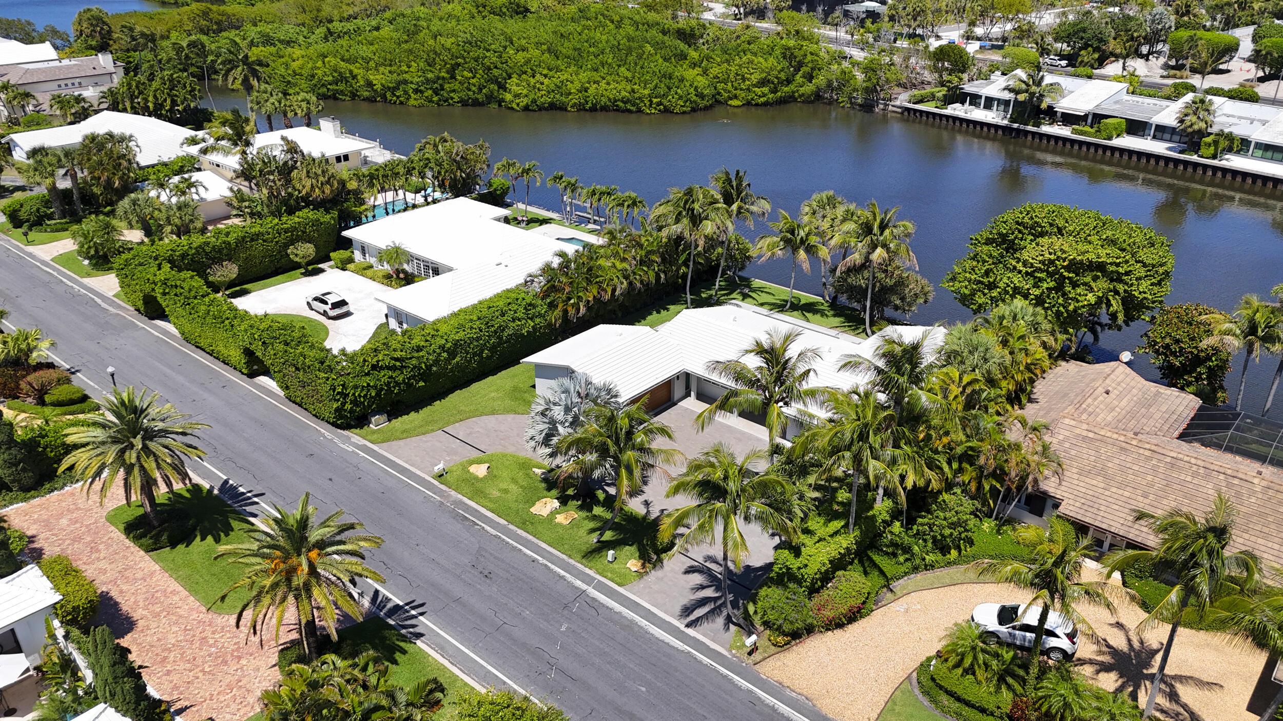 IBIS ISLE - Residential