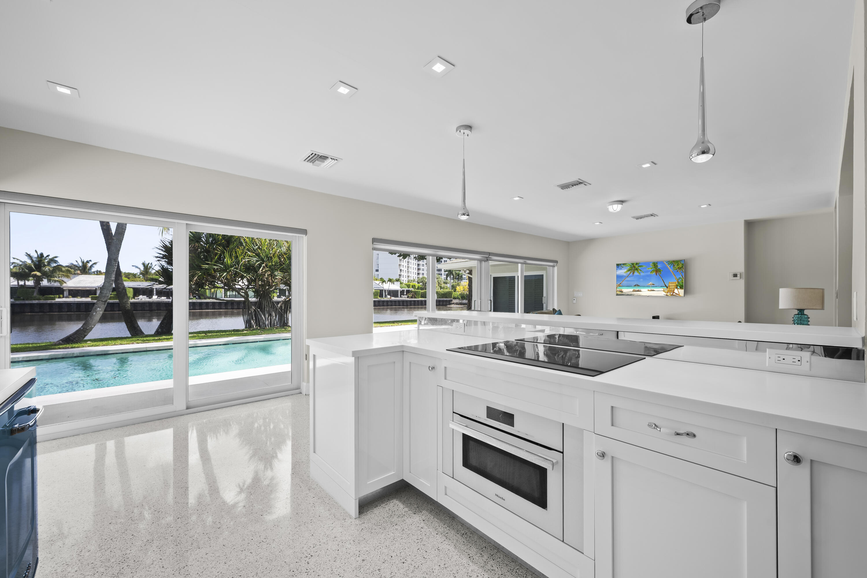 IBIS ISLE - Residential