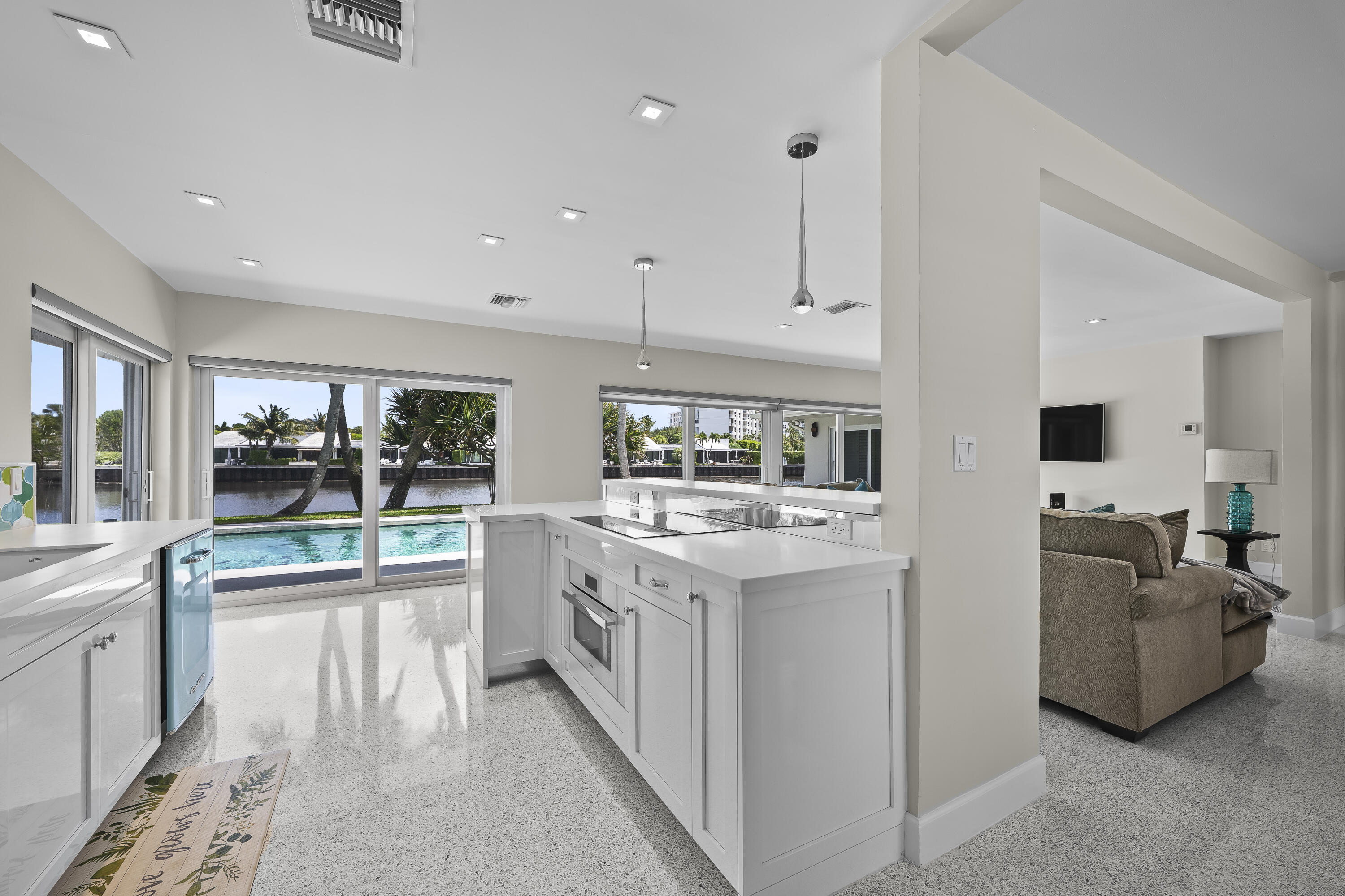 IBIS ISLE - Residential
