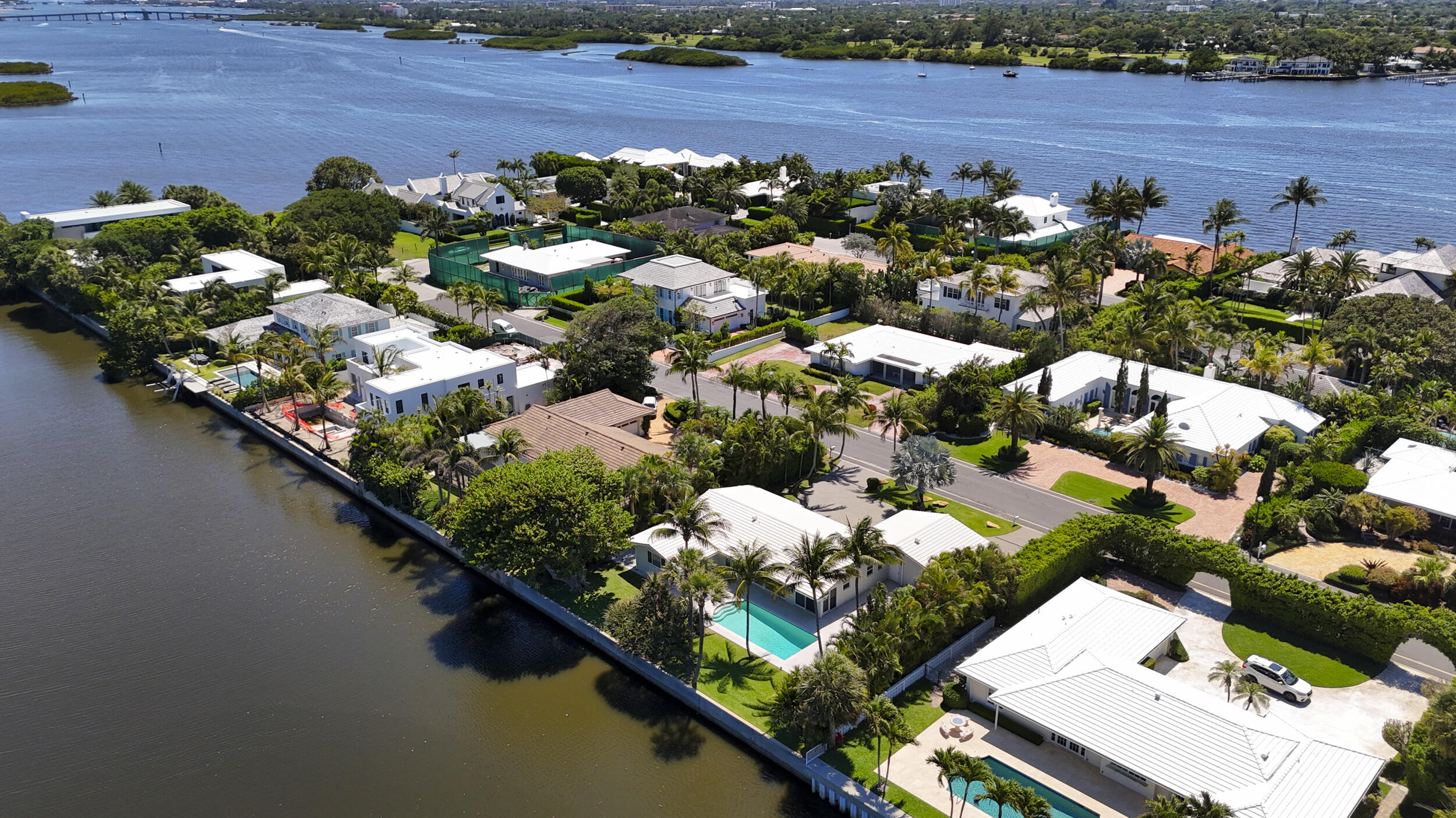 IBIS ISLE - Residential