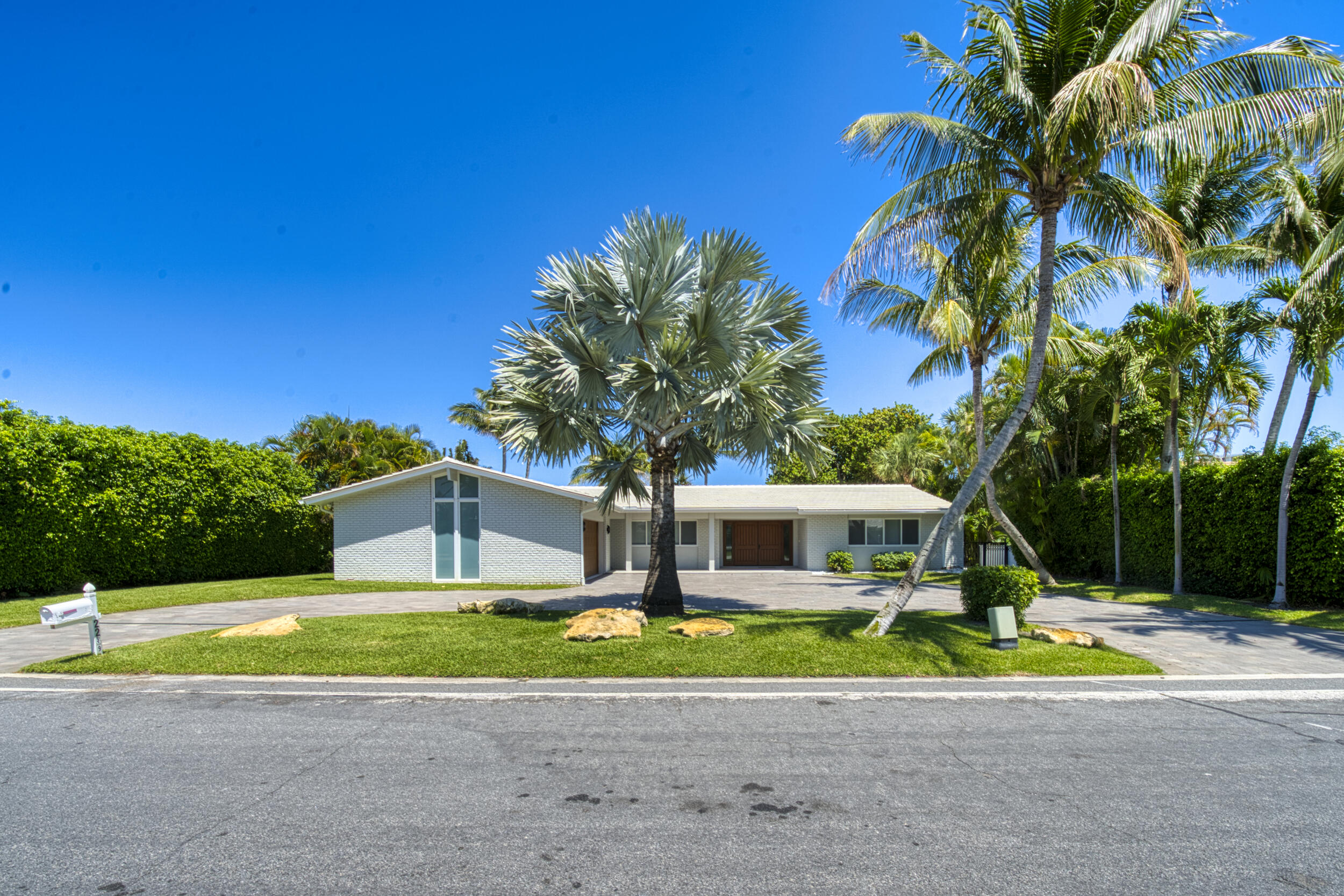 IBIS ISLE - Residential