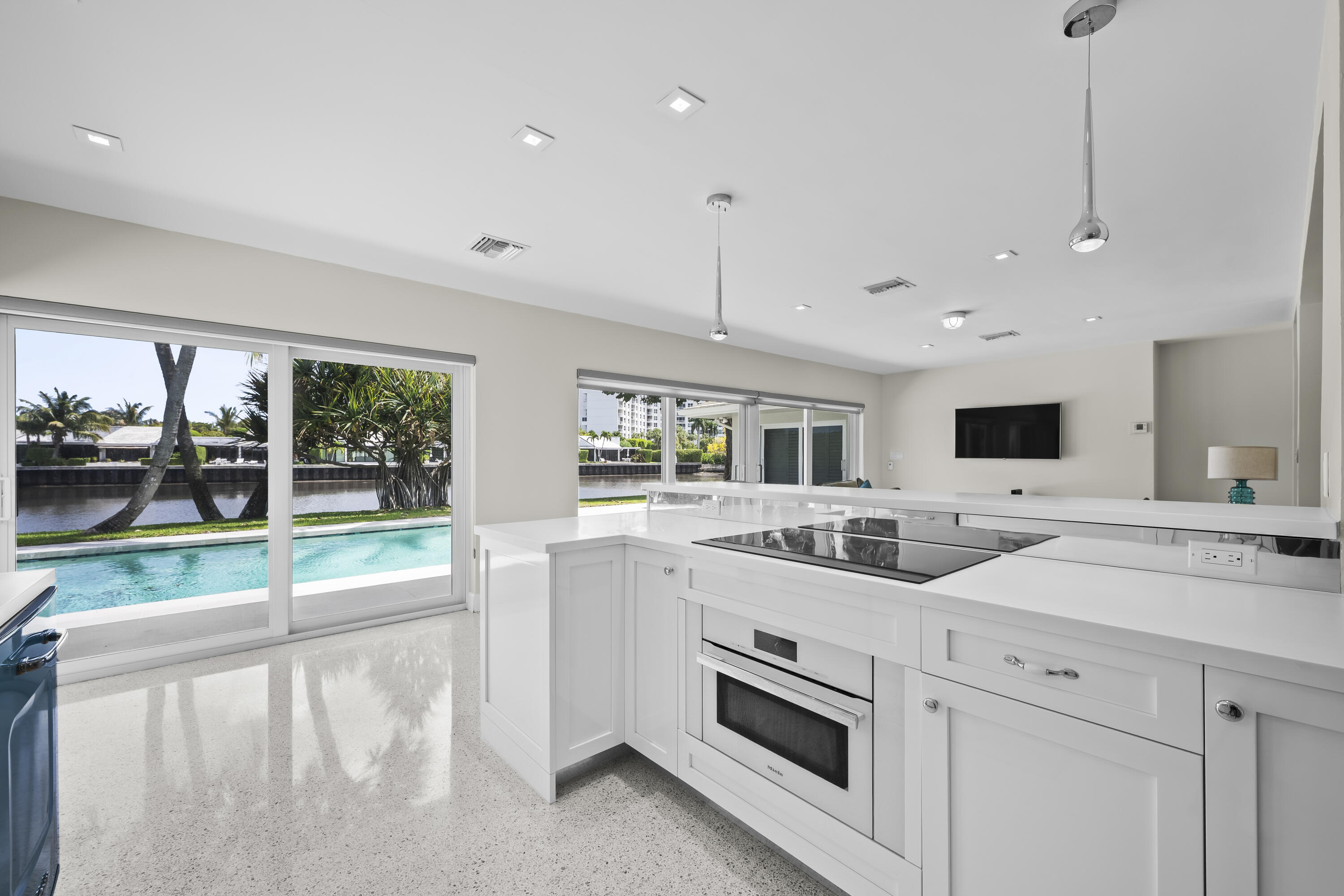 IBIS ISLE - Residential