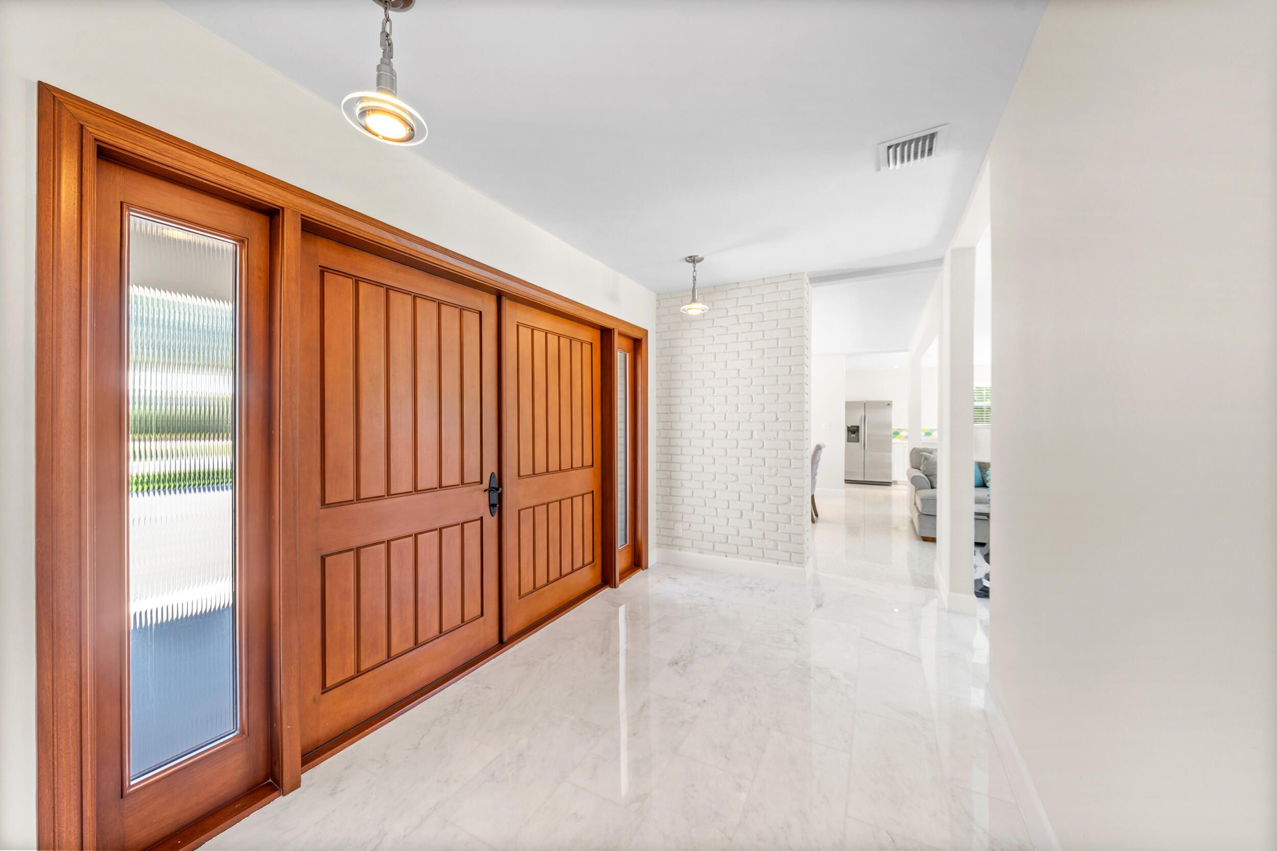 IBIS ISLE - Residential