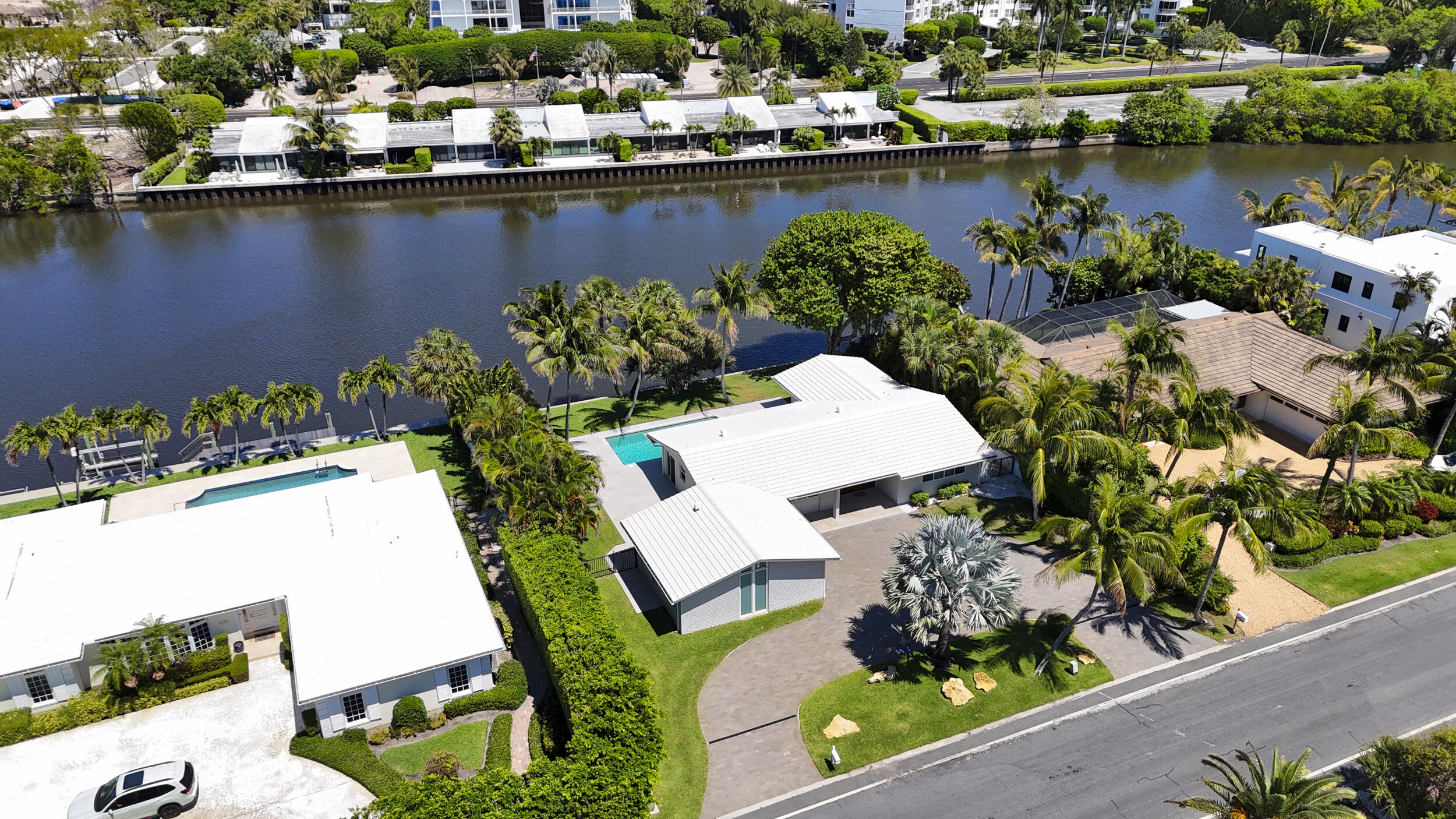IBIS ISLE - Residential