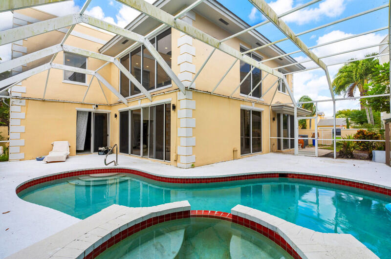 PALMS AT BOCA POINTE - Residential