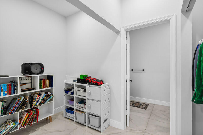 PALMS AT BOCA POINTE - Residential