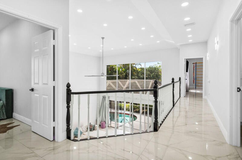 PALMS AT BOCA POINTE - Residential