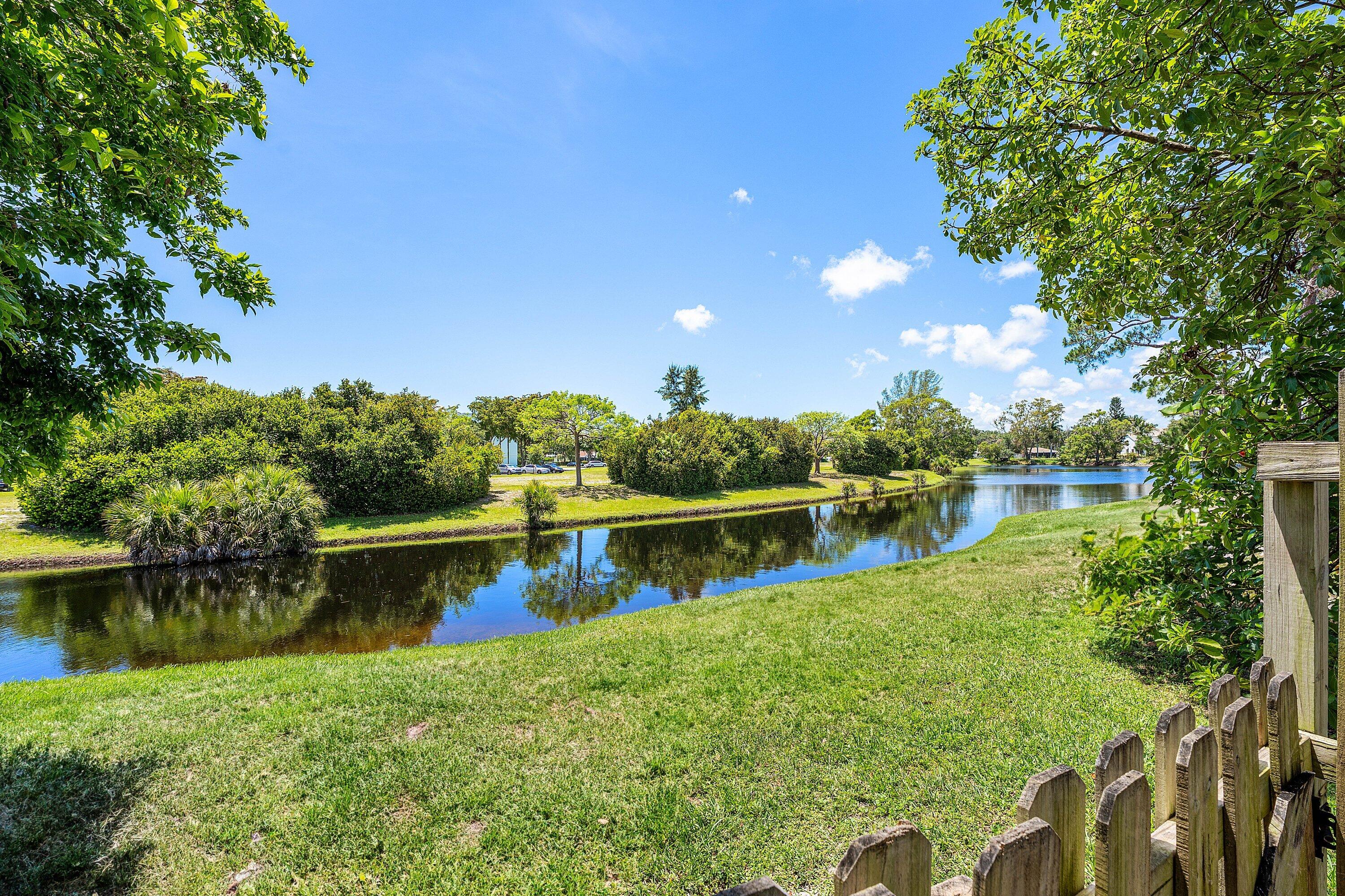 LANTANA PINES 1 SPORTSMENS CLUB - Residential