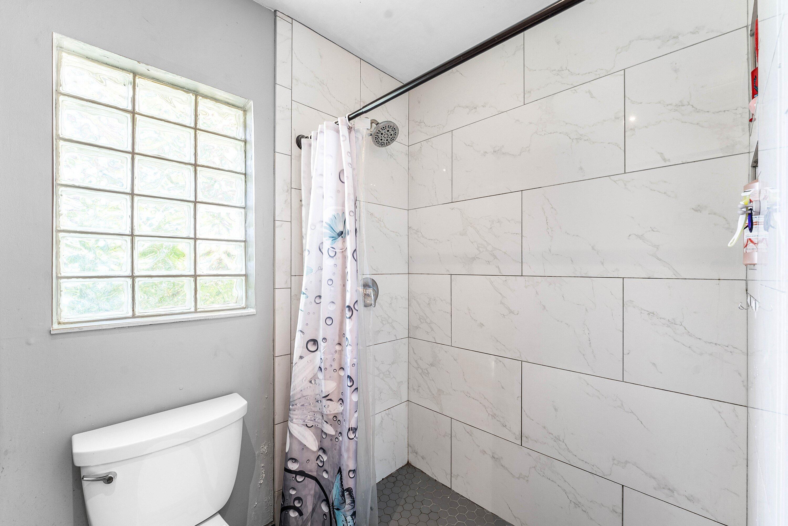 LANTANA PINES 1 SPORTSMENS CLUB - Residential