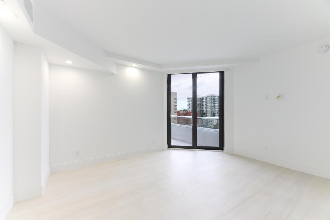 PLAZA OF THE PALM BEACHES CONDO - Residential