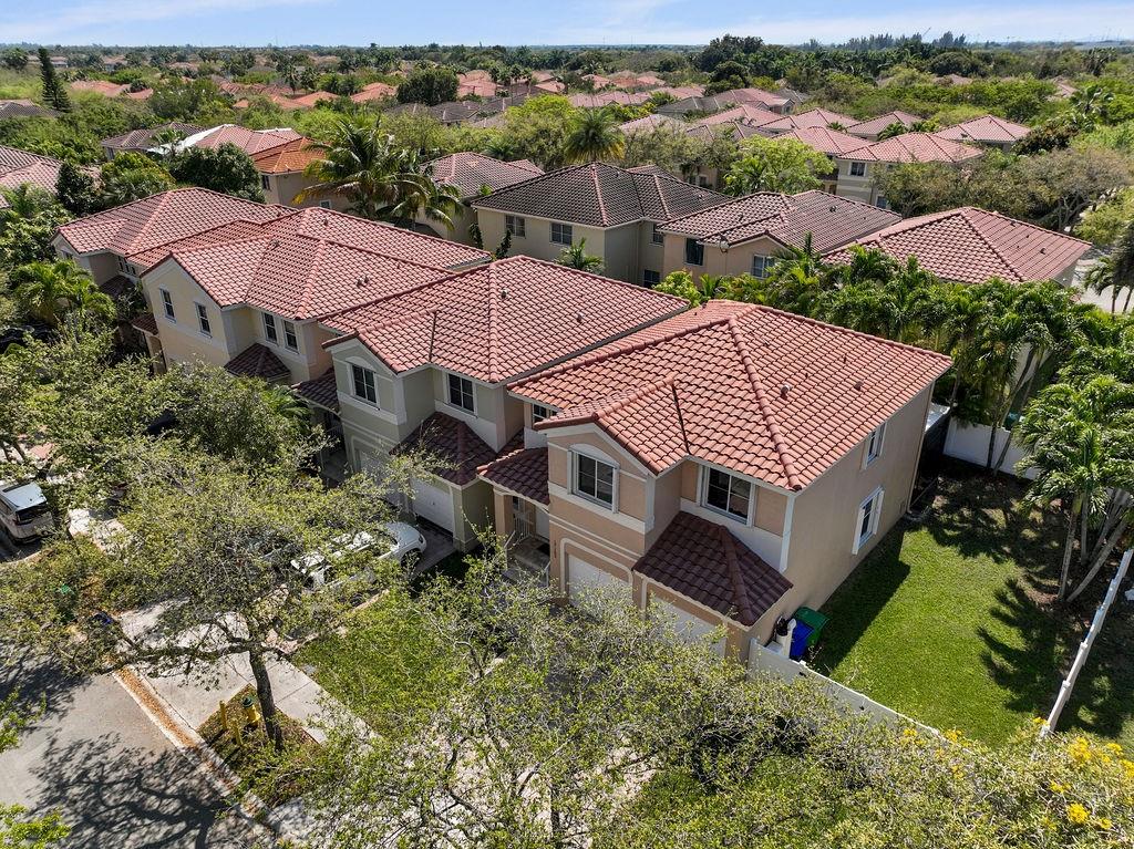17102 SW 33rd Ct 17102