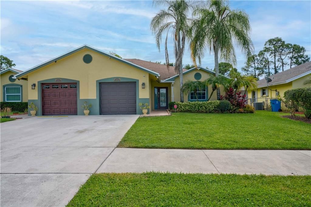 Photo of 156 Sparrow Dr #156, Royal Palm Beach, FL 33411 (MLS # F10301707)