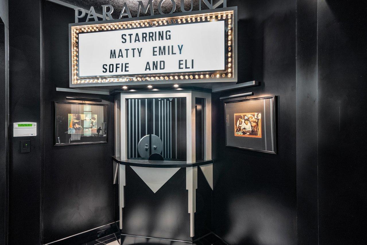 COVENTRY AT WOODFIELD COU - Residential