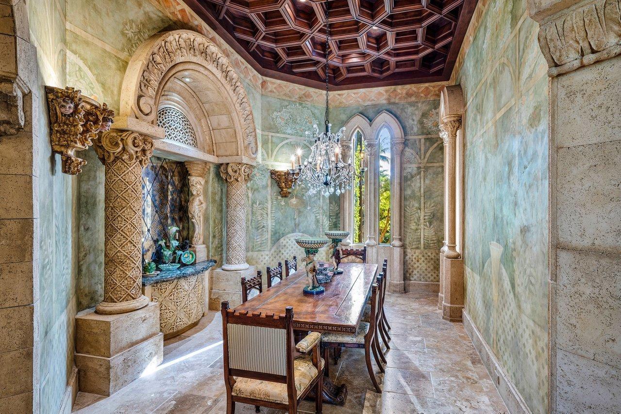 COVENTRY AT WOODFIELD COU - Residential