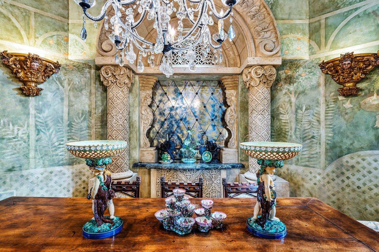 COVENTRY AT WOODFIELD COU - Residential