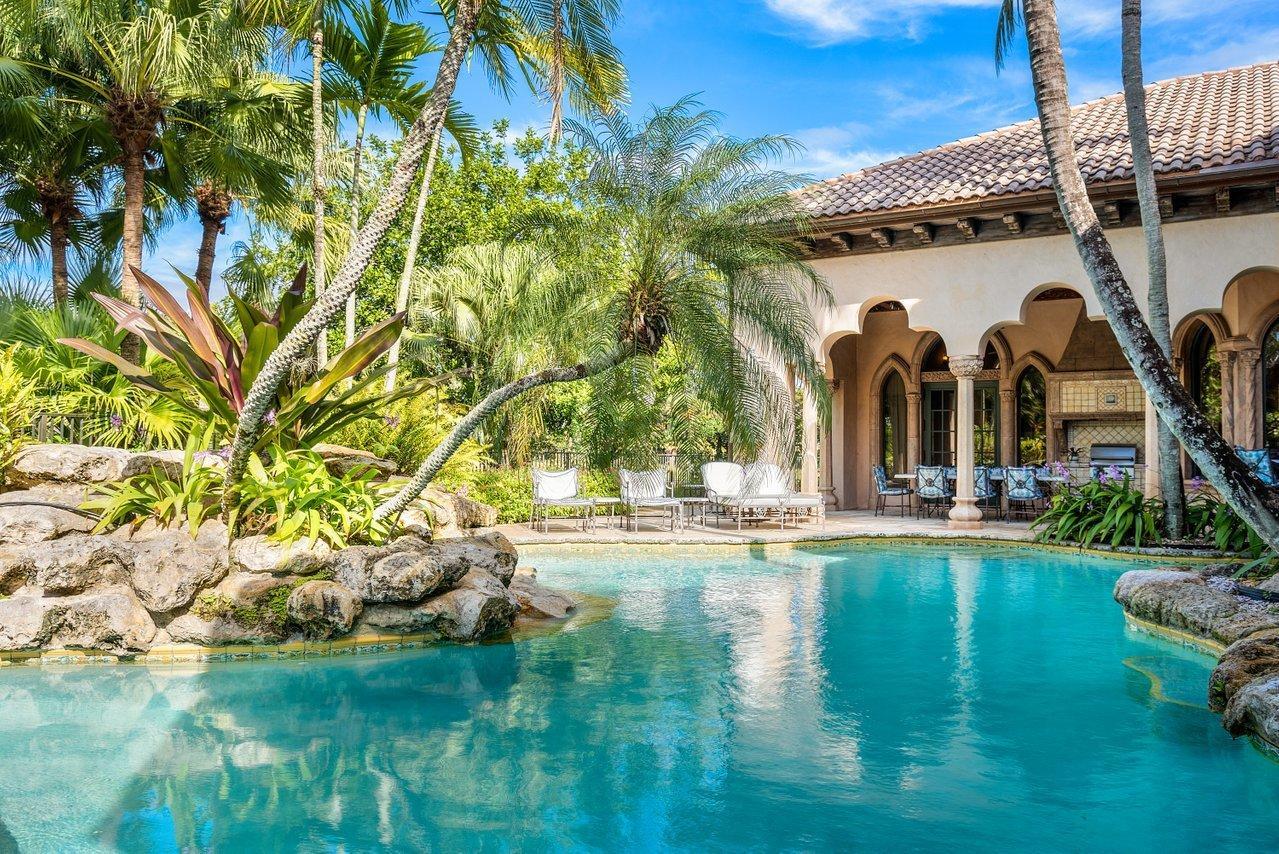 COVENTRY AT WOODFIELD COU - Residential