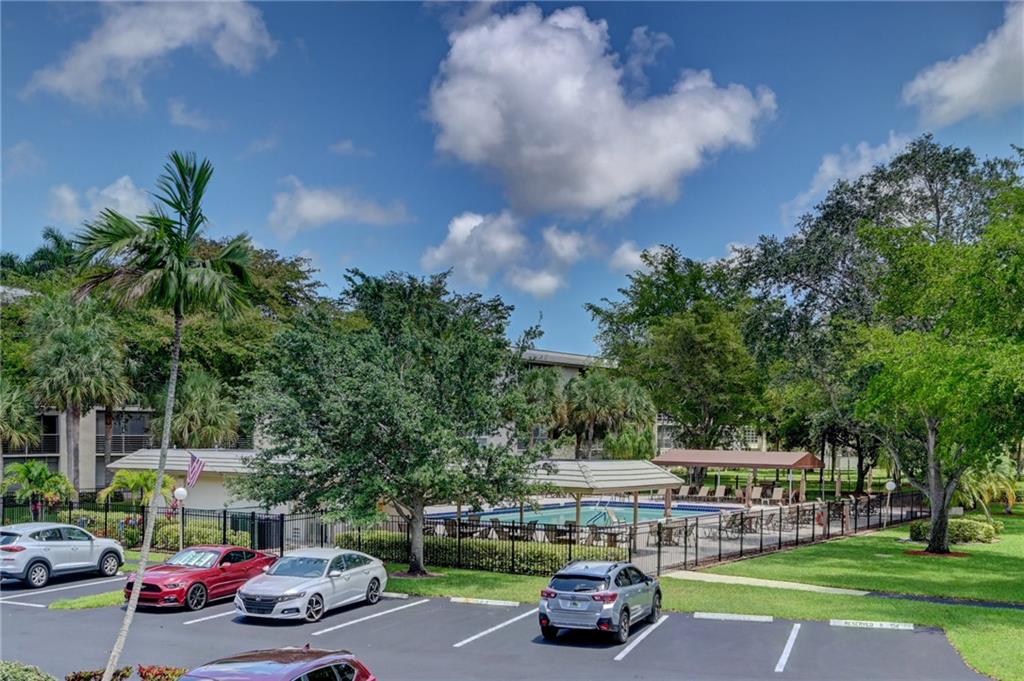 WYNMOOR VILLAGE - Residential