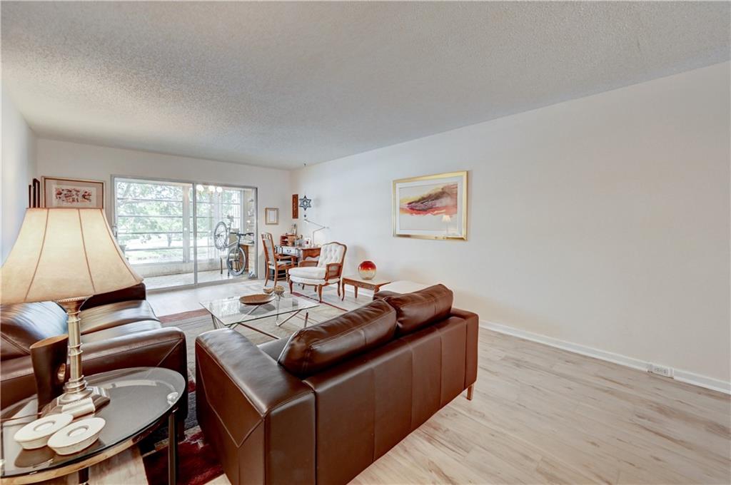 WYNMOOR VILLAGE - Residential