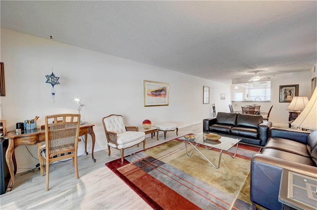 WYNMOOR VILLAGE - Residential