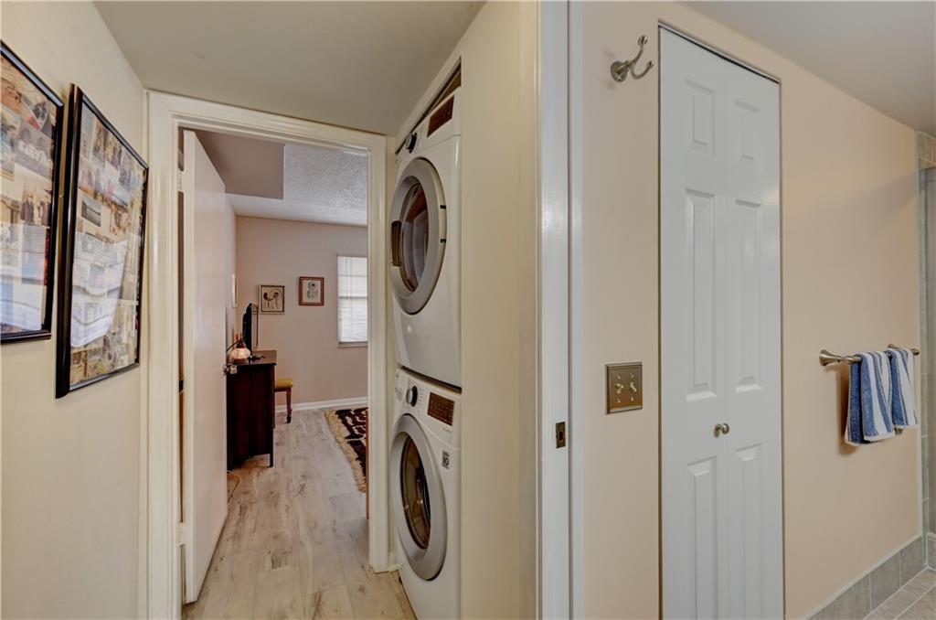 WYNMOOR VILLAGE - Residential