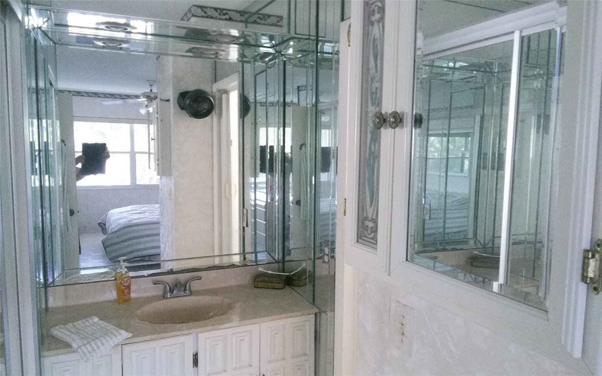 ISLE OF PARADISE CO-OP - Residential