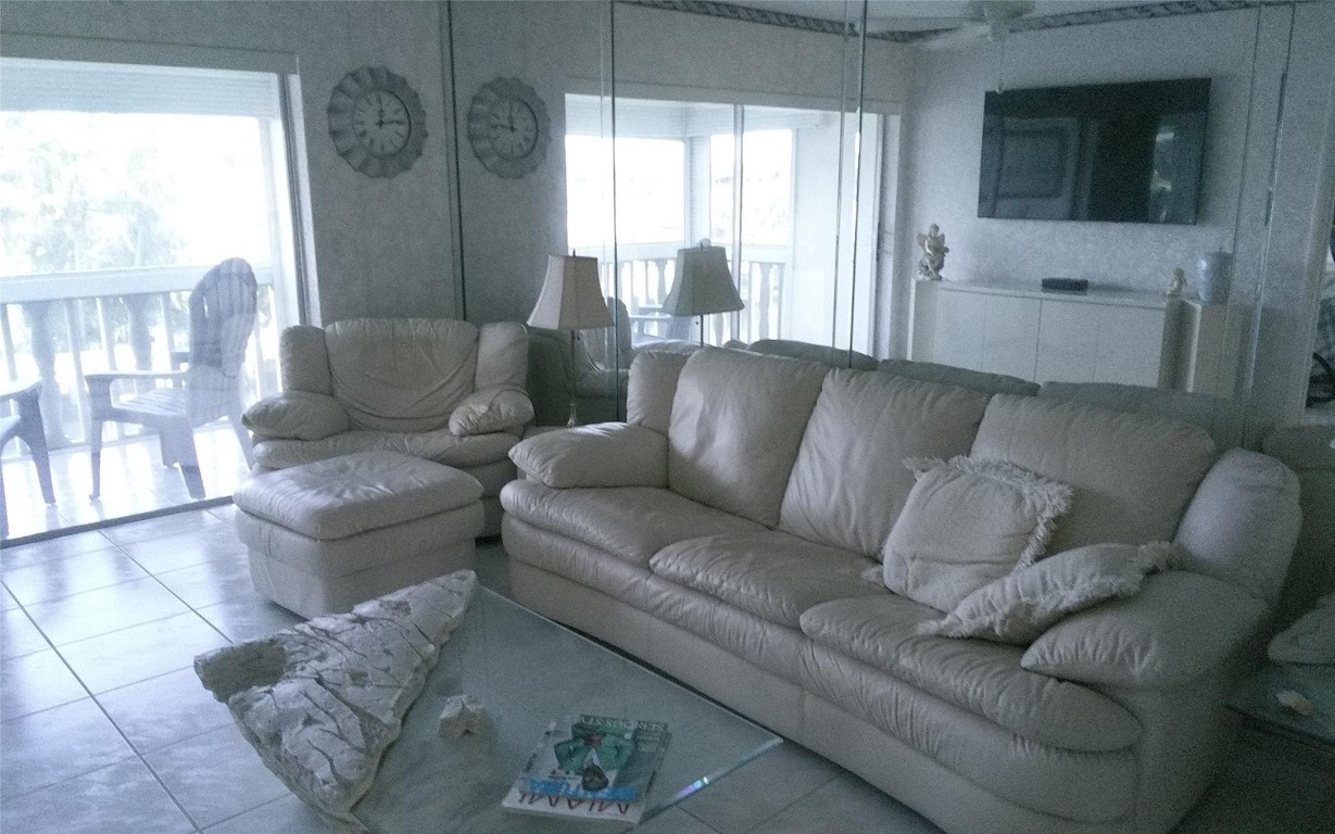 460 Paradise Isle Boulevard 301