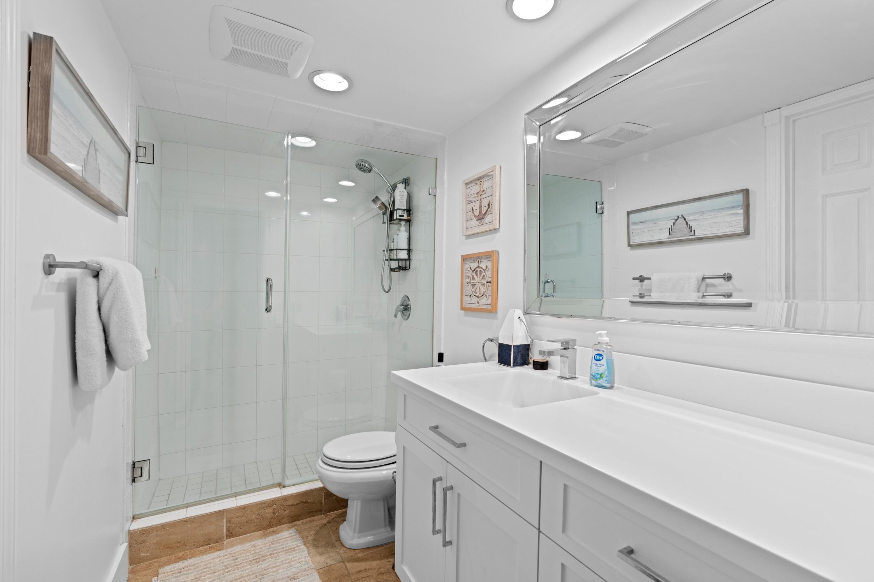 POMPANO YACHT & BEACH CLUB CONDO - Residential Lease