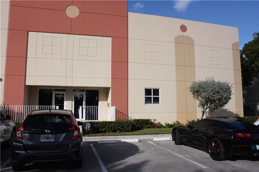 Perfect location!! Well Maintained Flex Space in Park Centre Business Center!! End Unit!! 3 Bay Dock Height Doors with great access.. 24 Foot Ceilings. 1100 Sq Ft of office including 2 private offices. With 1100 SF of A/C 2nd floor load bearing mezzanine. Impact Glass. Lots of Parking. 2 Bathrooms