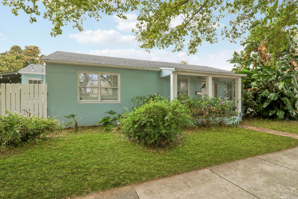 Photo of 3619 Spruce Avenue, West Palm Beach, FL 33407 (MLS # B26005301)