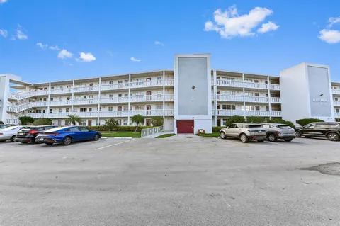 1024 Ellesmere B, Deerfield Beach, FL 33442 - MLS#: R11064067