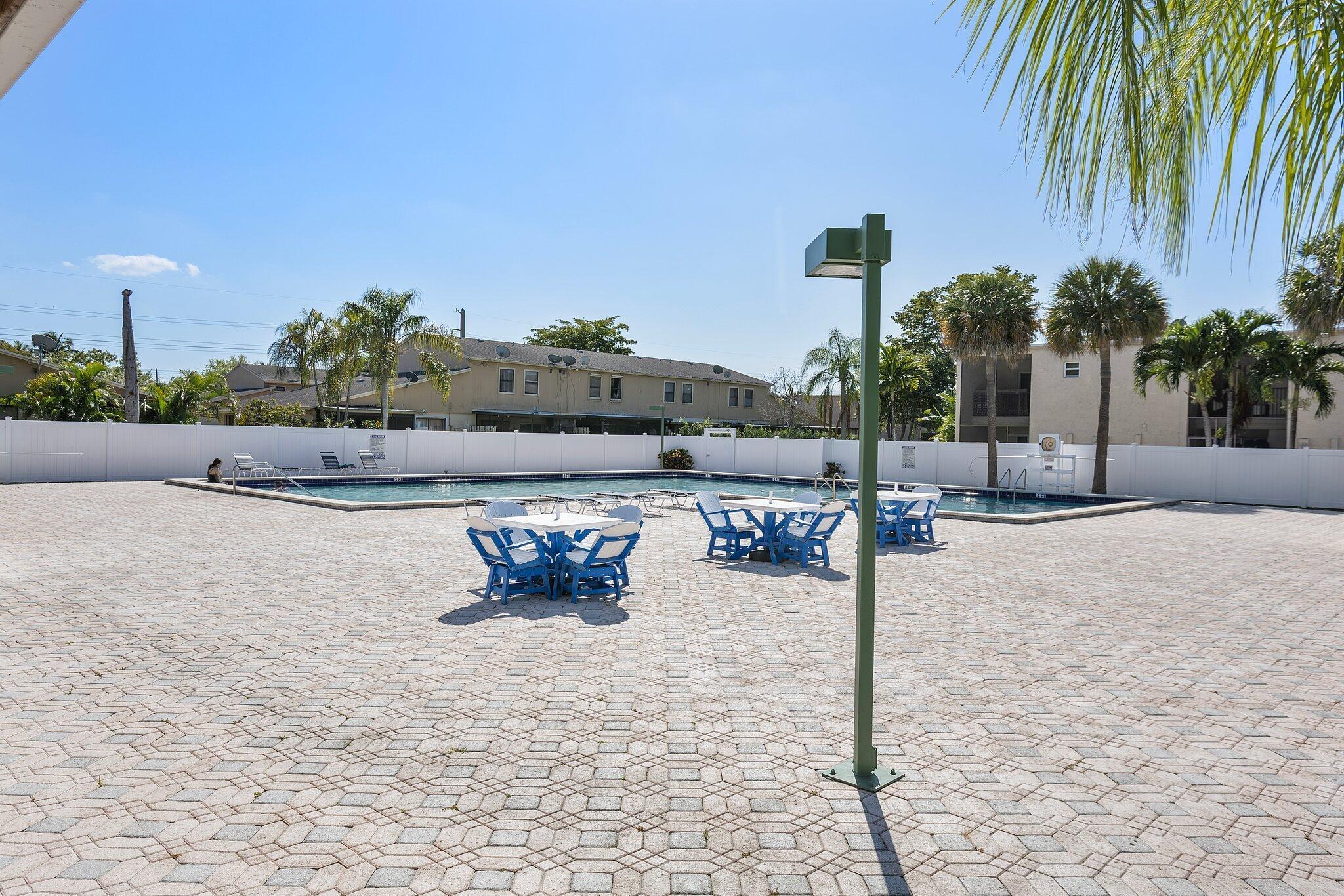 BLUE LAKE APTS CONDO - Residential