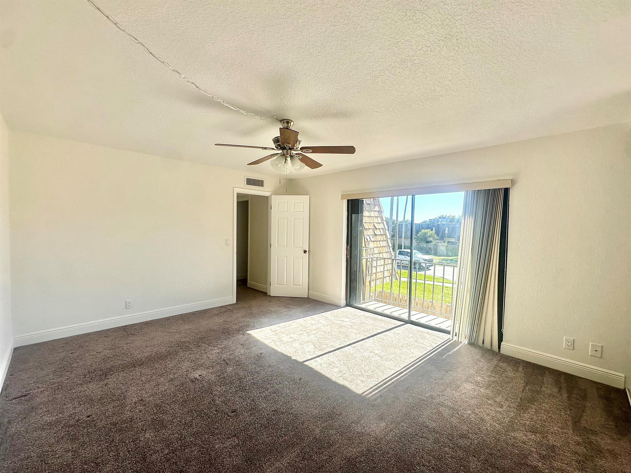 LAKEWOOD 1ST ADDITION OF - Residential Lease