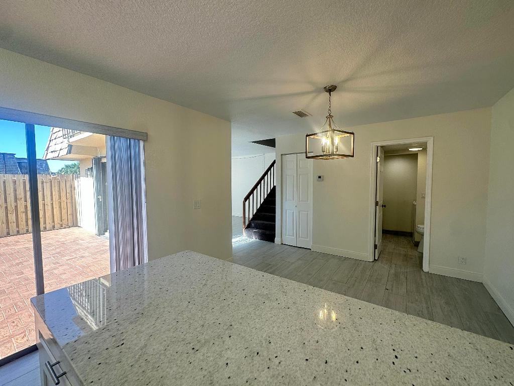 LAKEWOOD 1ST ADDITION OF PALM SPRINGS - Residential Lease