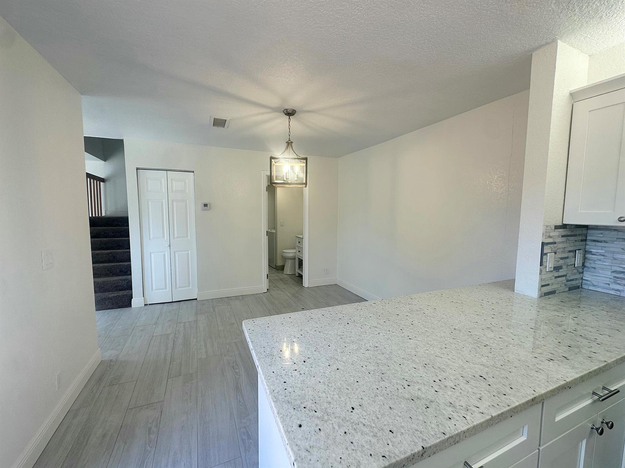 LAKEWOOD 1ST ADDITION OF - Residential Lease