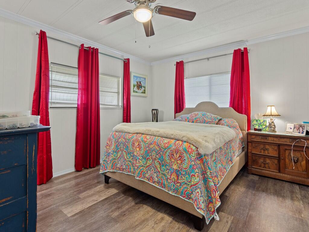 Pinelake Village - Residential