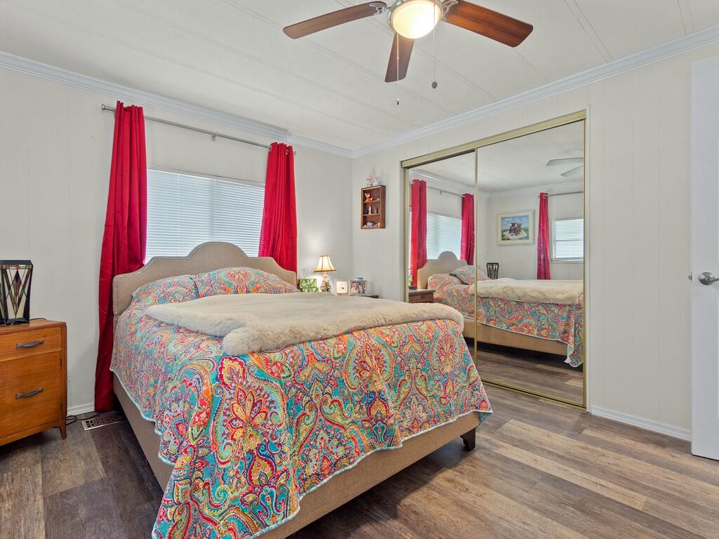 Pinelake Village - Residential