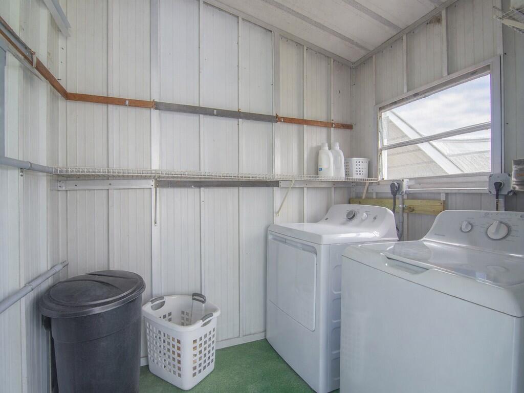 Pinelake Village - Residential