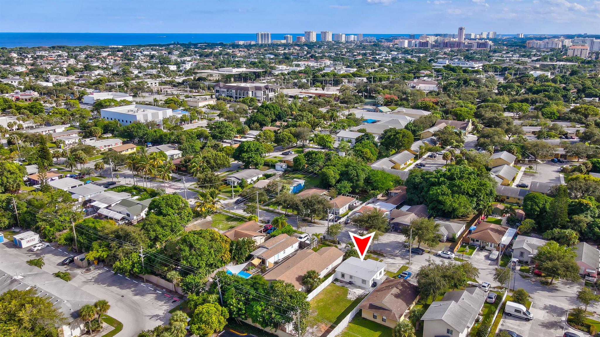 LINCOLN COURT - Residential