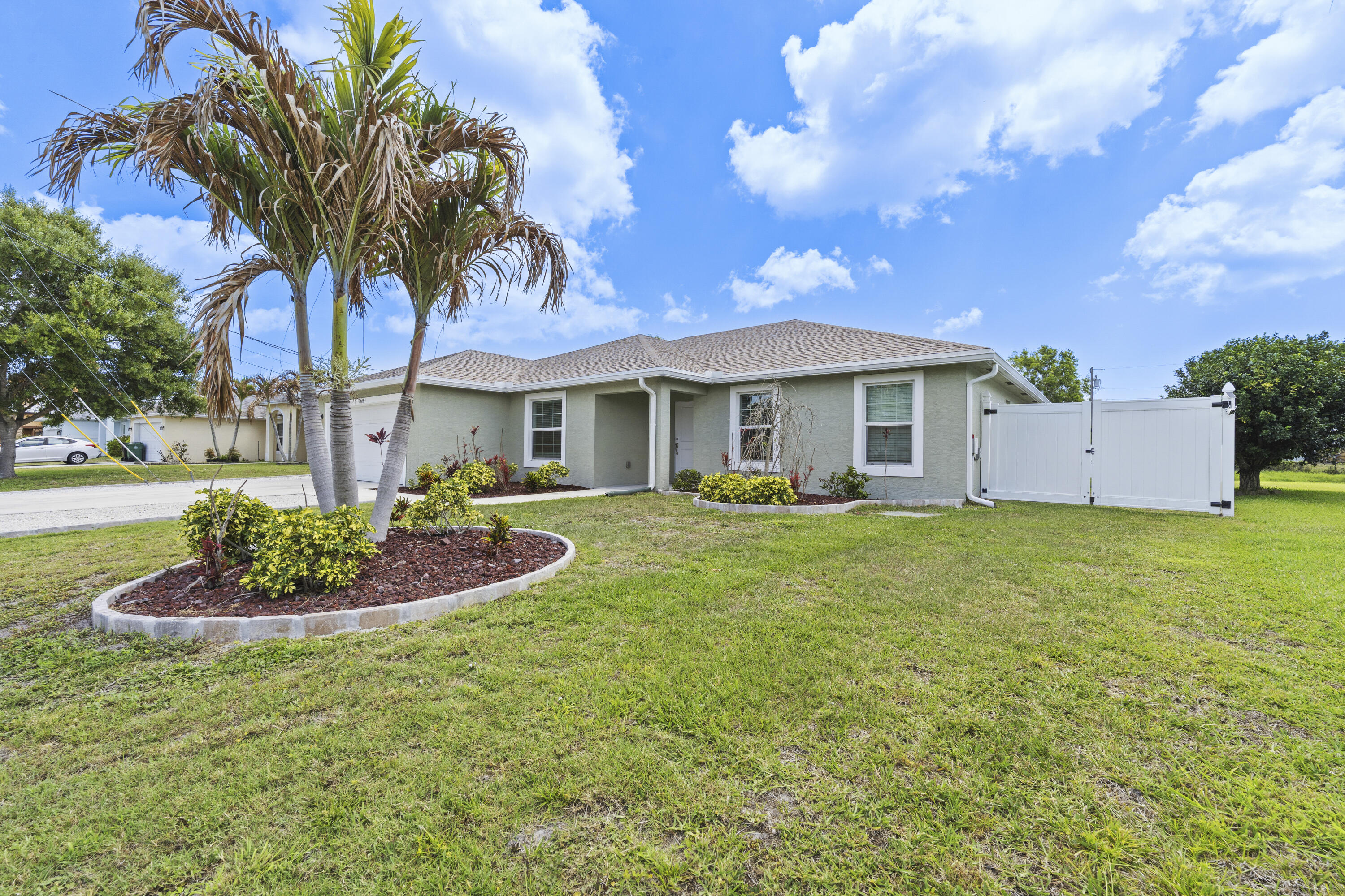 PORT ST LUCIE SECTION 40 - Residential