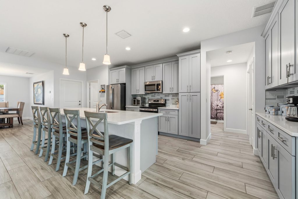 Photo of 2025 SE South Buttonwood Drive, Port Saint Lucie, FL 34952 (MLS # B26023107)