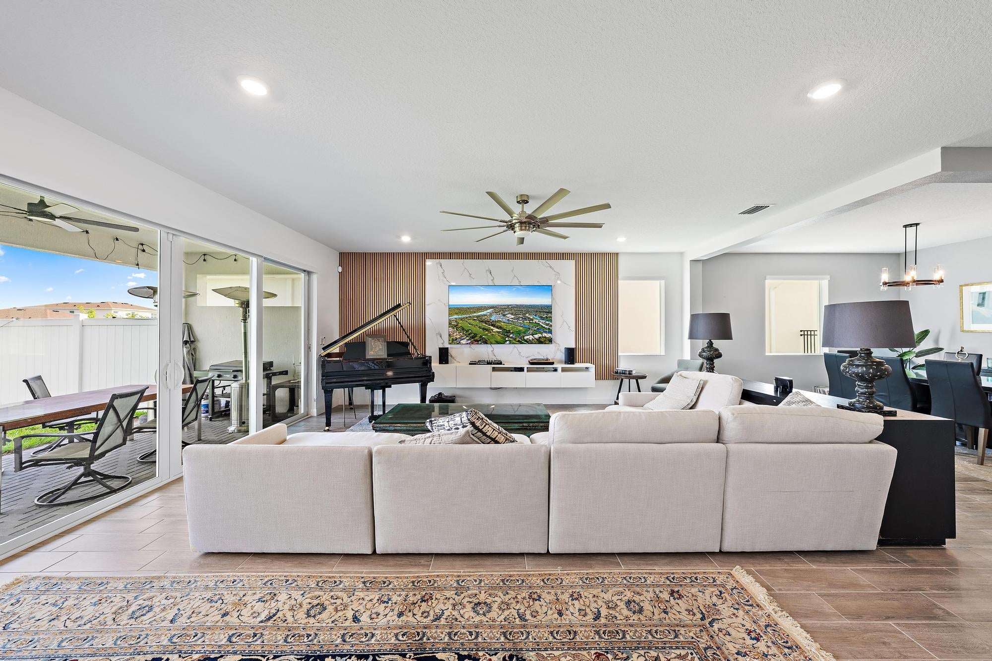 Properties 1525 Stockbridge Street