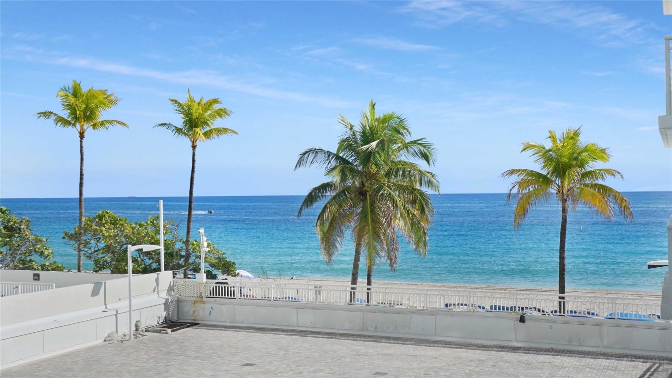 The Commodore - Residential